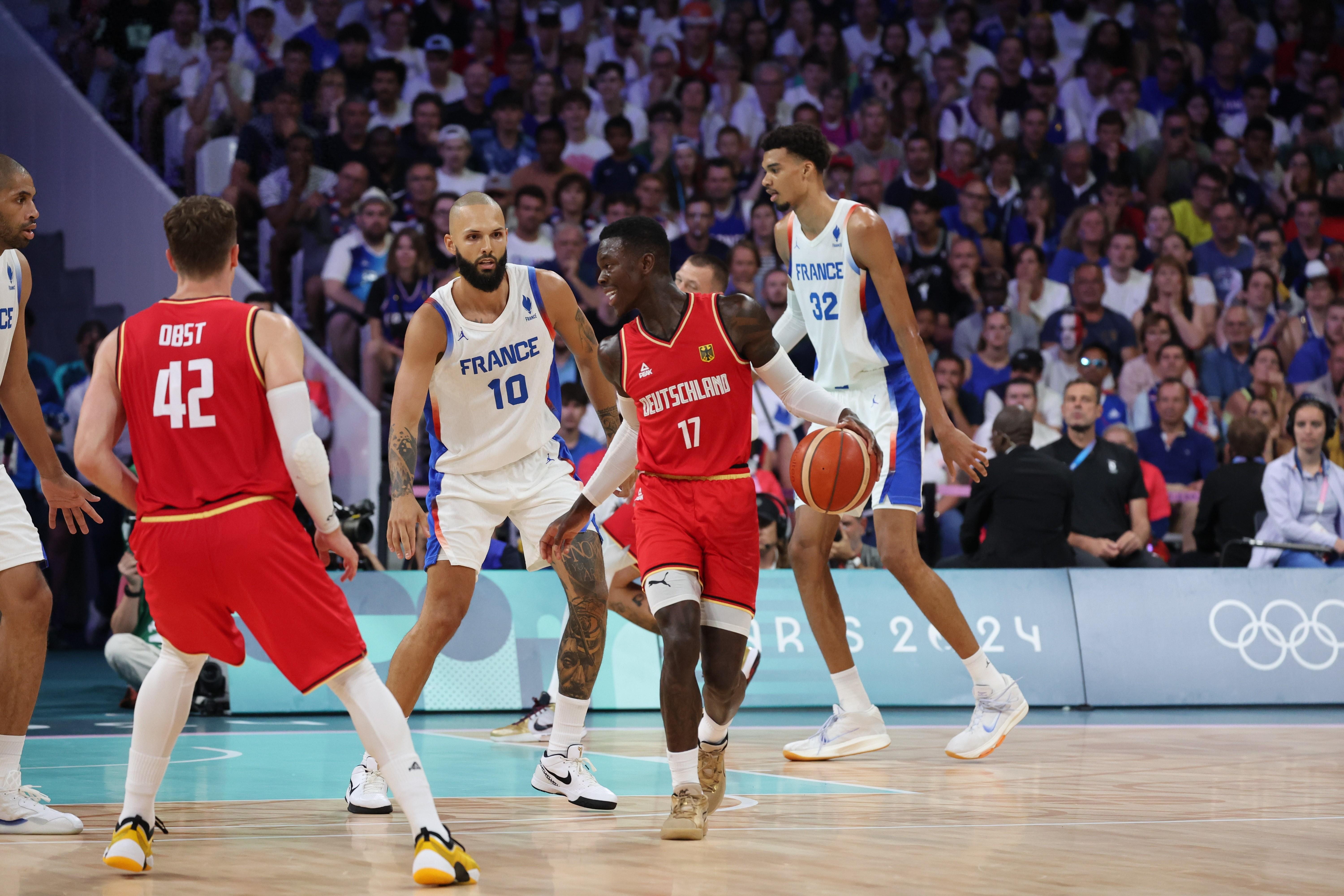 JJB-包含德甲赛前再迎强敌，奥兰多魔术队长鼓劲，主帅态度——气氛紧张，年轻球员得到机会的词条