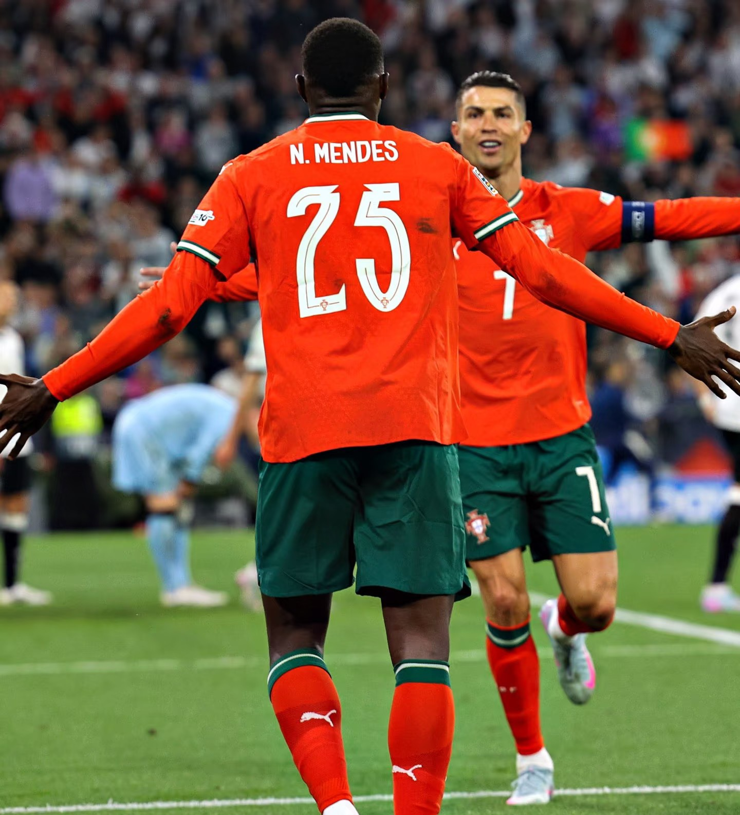 竞技宝电竞- 葡萄牙体育迎欧冠关键赛，今晚调整名单，媒体盛赞，高层口径保持一致