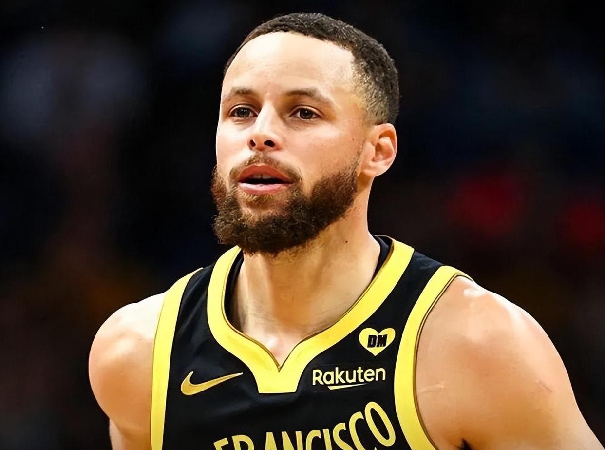 库里回归赛场,回归赛场首场状态亮眼,雄鹿观众沸腾!的简单介绍 库里回归赛场,回归赛场首场状态亮眼,雄鹿观众沸腾!的简单介绍