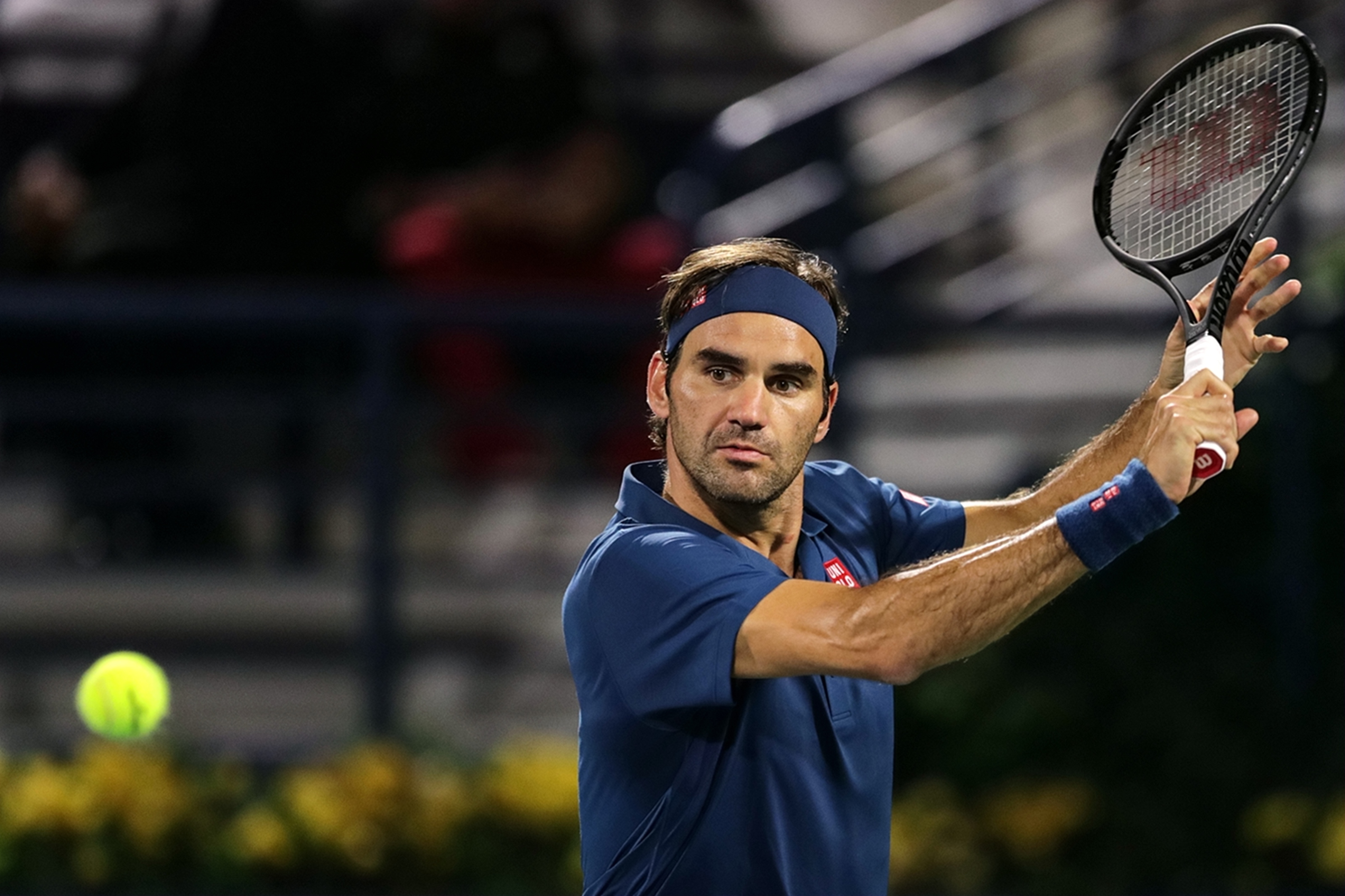 竞技宝电竞-包含费德勒回归赛场，精彩发挥首场状态亮眼，西班牙队观众沸腾！的词条